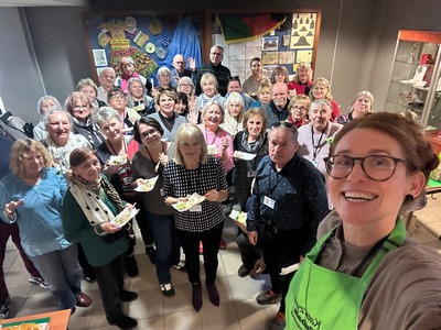 Warsztaty kulinarne dla seniorów z Uniwersytetu Trzeciego Wieku AWL we Wrocławiu