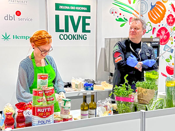 Live cooking na SMAKKi gastrotargi w Warszawie Katarzyna Gubała relacja