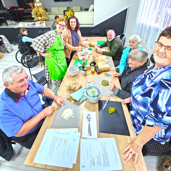 Warsztaty kulinarne dla KGW nie marnowanie jedzenia drugie życie produktu zero waste GOK Gidle Katarzyna Gubała