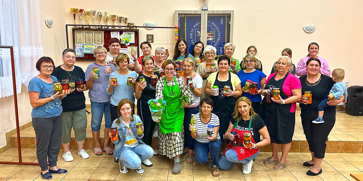 Warsztaty kulinarne kiszenie słoiki przetwory z KGW Ogorzelczyn Katarzyna Gubała