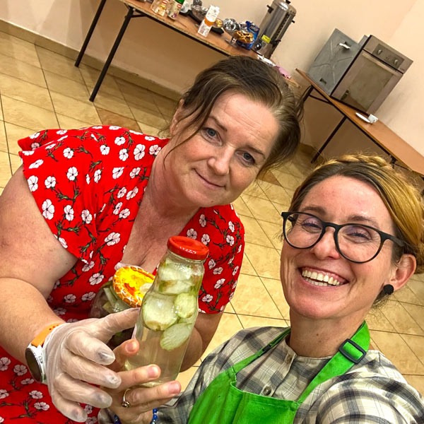 Warsztaty kulinarne kiszenie słoiki przetwory z KGW Ogorzelczyn Katarzyna Gubała