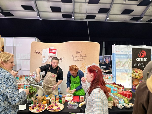 Live cooking z Inką podczas Chefs Culinar Wrocław Katarzyna Gubała pokazy kulinarne HoReCa