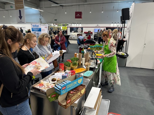 Pokazy dla marki Inka podczas targów branży HoReCa EuroGastro Katarzyna Gubała live cooking