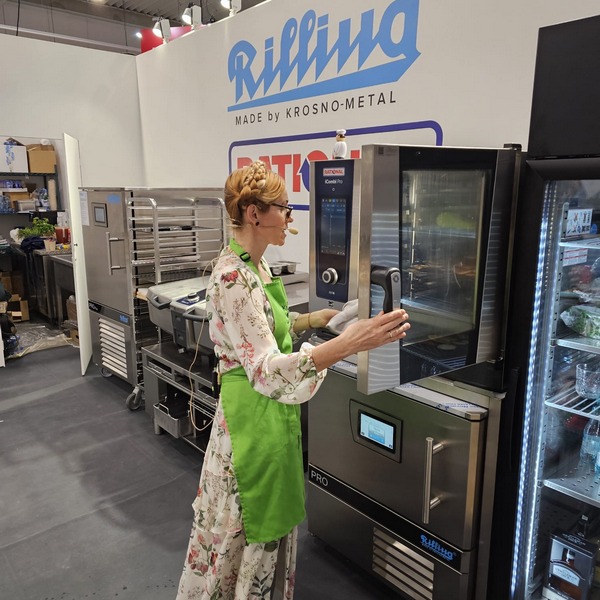 Pokazy dla marki Inka podczas targów branży HoReCa EuroGastro Katarzyna Gubała live cooking