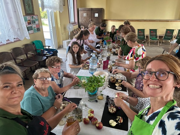 Kulinarne warsztaty kiszenia dla KGW Katarzyna Gubała