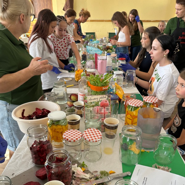 Kulinarne warsztaty kiszenia dla KGW Katarzyna Gubała