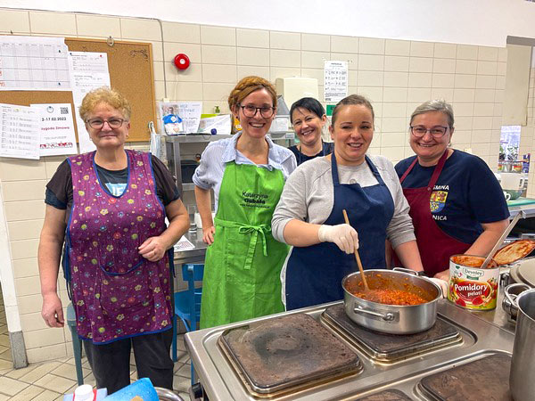 Zmiany w żywieniu dzieci i młodzieży na stołówkach szkolnych wyjaśnienie rozporządzenia - Katarzyna Gubała