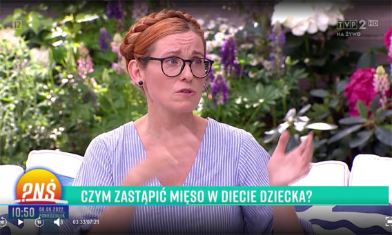 Czy zmuszać dziecko do jedzenia mięsa?